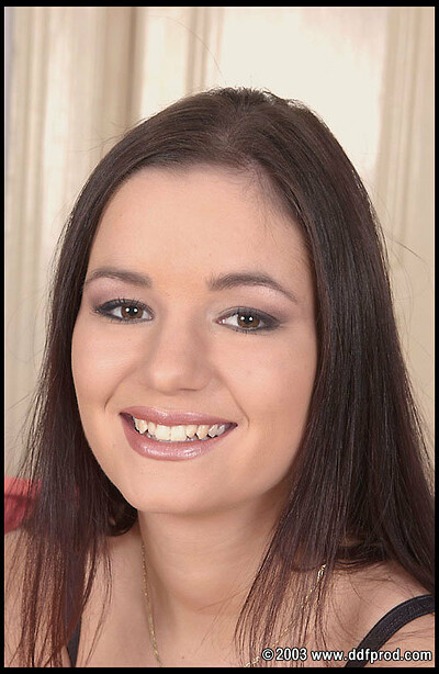 Валерия, 24 года, 5 размер груди